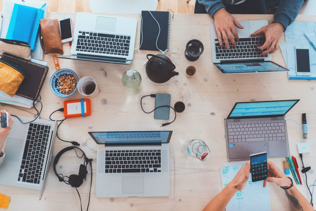 نحن نقدم أكثر من مجرد خدمات تقنية